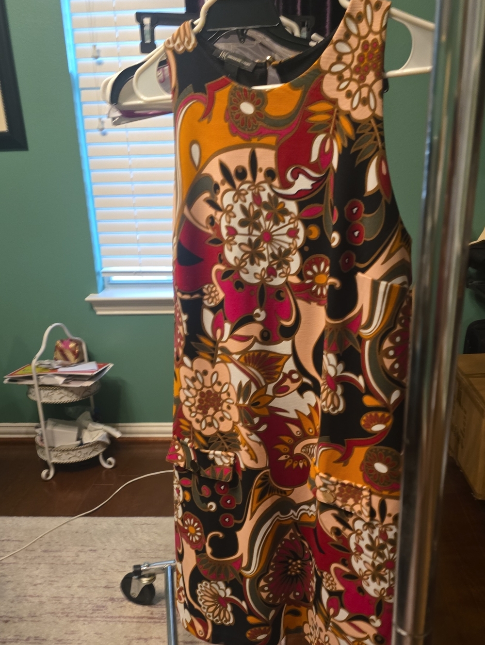 Sleeveless Floral Print Shift Dress - Multicolor